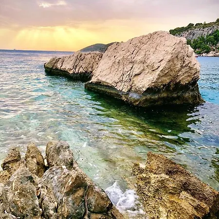 Marisa Hvar Hvar Town